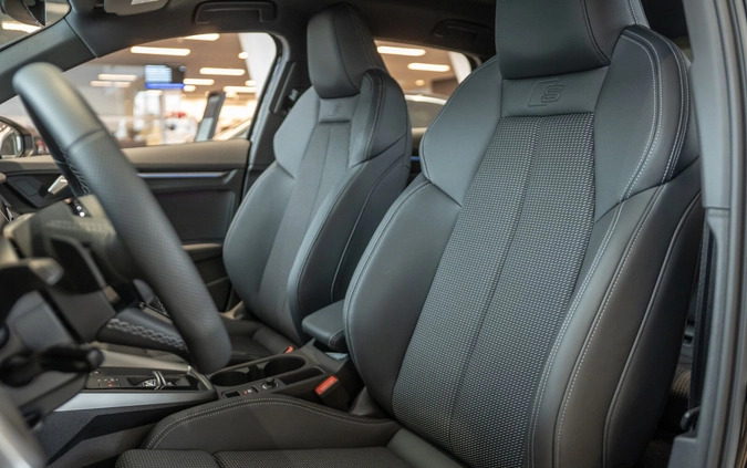 Audi A3 cena 172848 przebieg: 5, rok produkcji 2024 z Piechowice małe 379